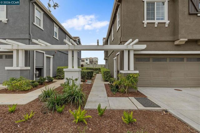 320 Jefferson Dr, Brentwood, CA 94513