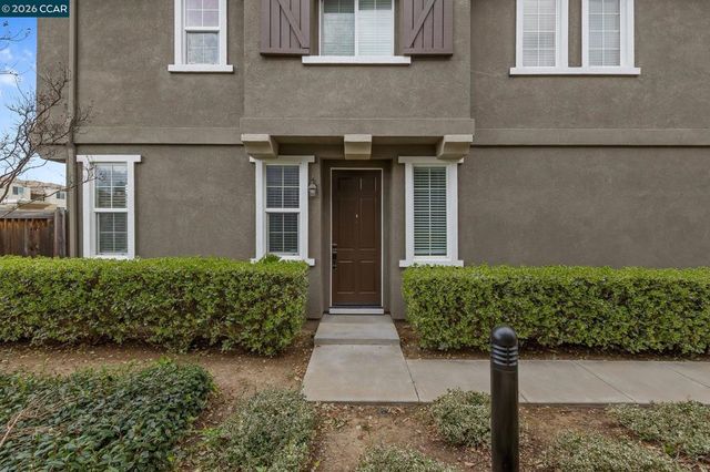 320 Jefferson Dr, Brentwood, CA 94513