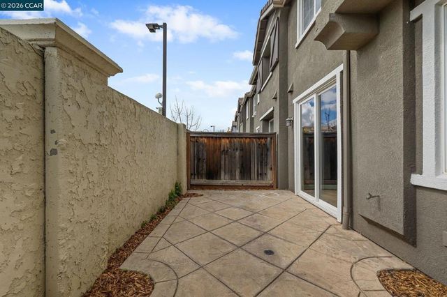 320 Jefferson Dr, Brentwood, CA 94513