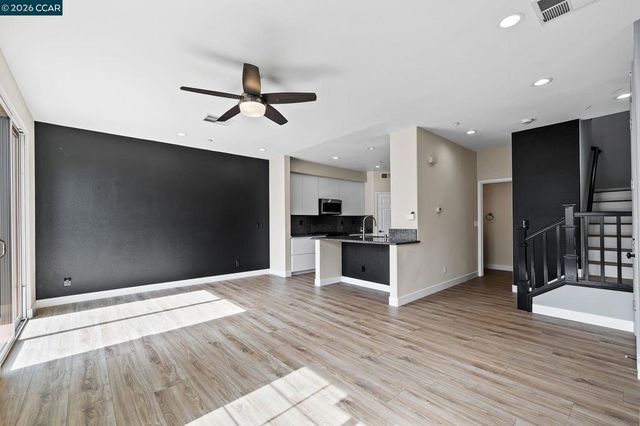 320 Jefferson Dr, Brentwood, CA 94513