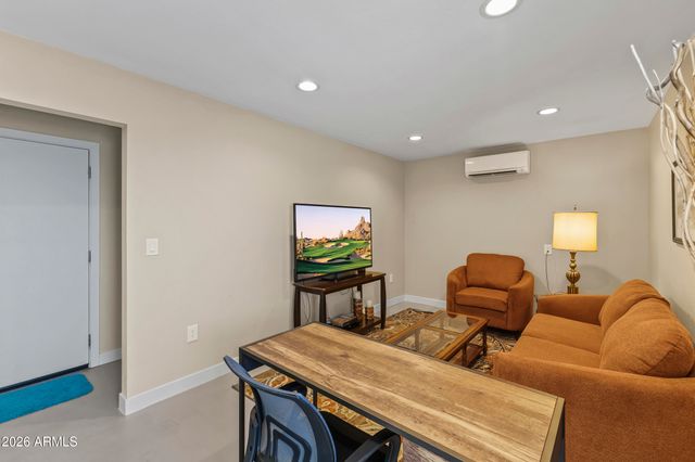 11153 W PALMERAS Drive, Sun City, AZ 85373