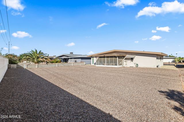 11153 W PALMERAS Drive, Sun City, AZ 85373