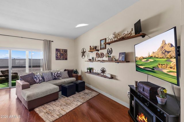 11153 W PALMERAS Drive, Sun City, AZ 85373