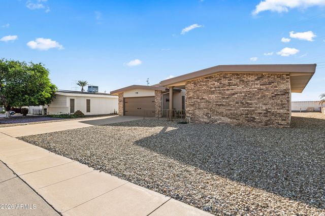11153 W PALMERAS Drive, Sun City, AZ 85373