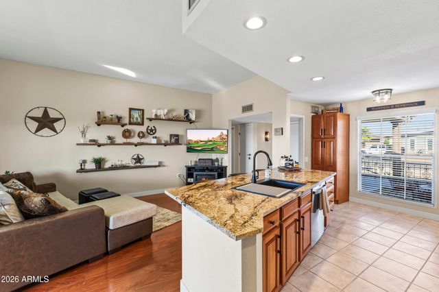 11153 W PALMERAS Drive, Sun City, AZ 85373