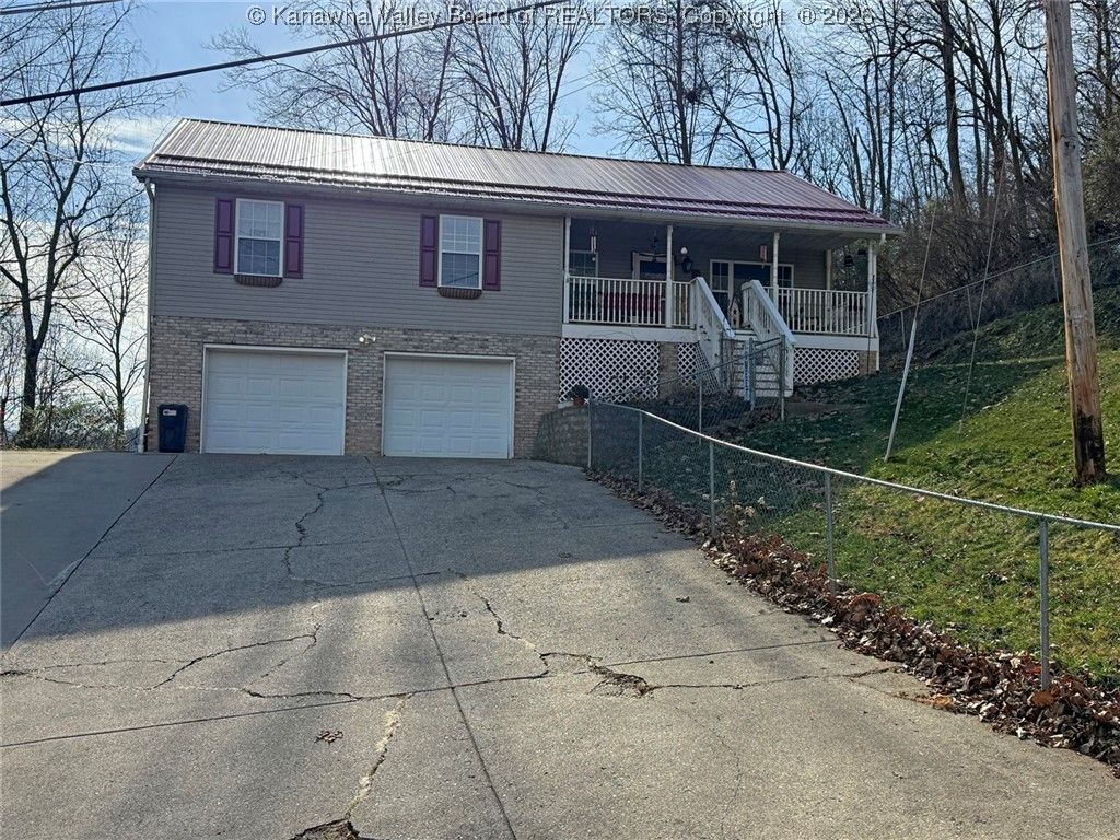 5311 April Circle, Cross Lanes, WV 25313