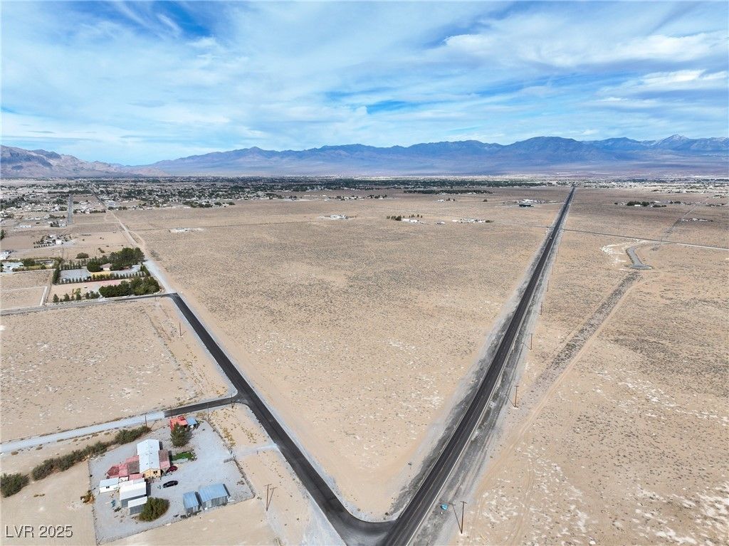 2621 South Murphy Street, Pahrump, NV 89048