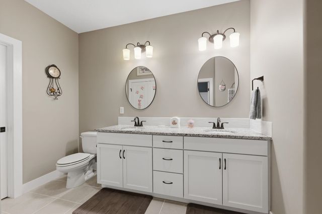 3937 N Solano Ct, Wichita, KS 67205