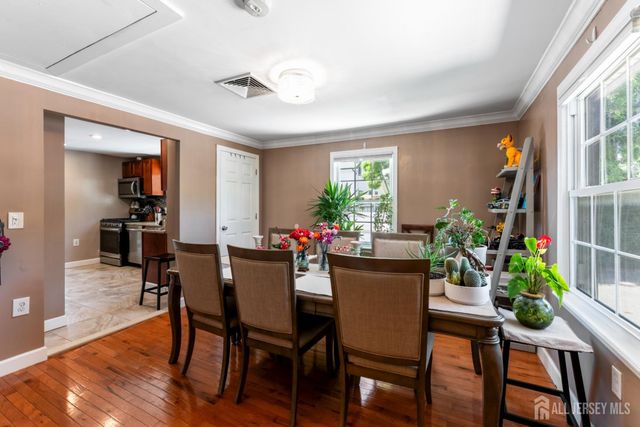 3 Minnisink Avenue, Sayreville, NJ 08872