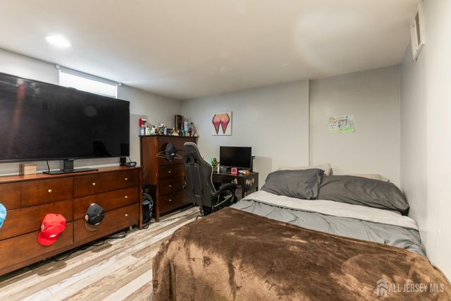 3 Minnisink Avenue, Sayreville, NJ 08872