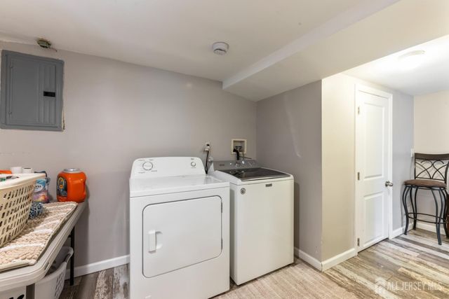 3 Minnisink Avenue, Sayreville, NJ 08872