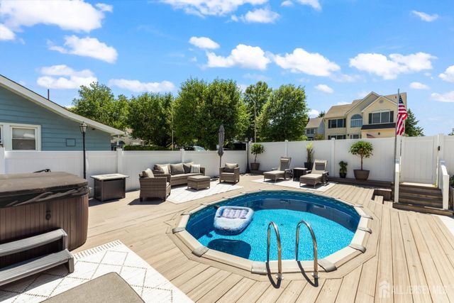 3 Minnisink Avenue, Sayreville, NJ 08872