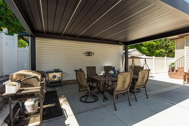 3 Minnisink Avenue, Sayreville, NJ 08872