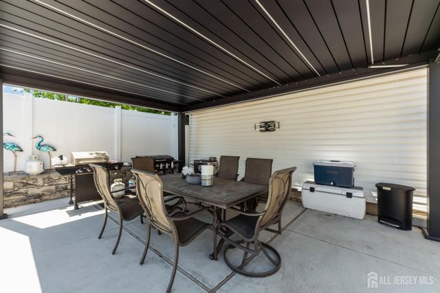 3 Minnisink Avenue, Sayreville, NJ 08872