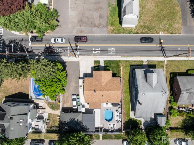 3 Minnisink Avenue, Sayreville, NJ 08872