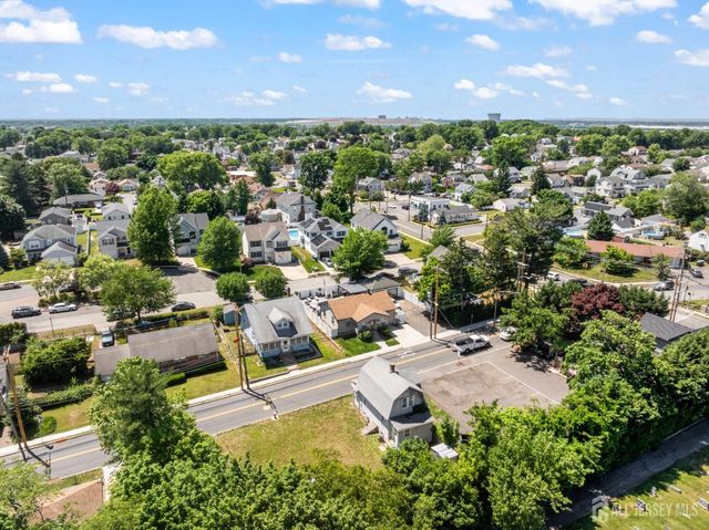 3 Minnisink Avenue, Sayreville, NJ 08872