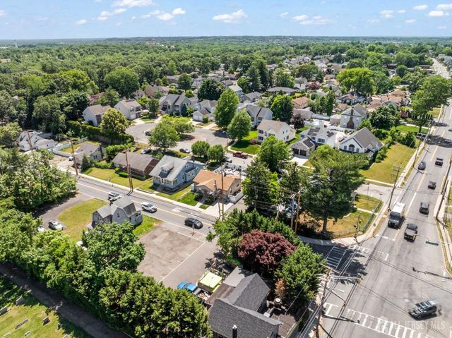 3 Minnisink Avenue, Sayreville, NJ 08872