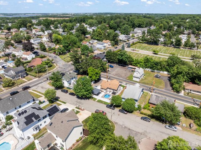 3 Minnisink Avenue, Sayreville, NJ 08872