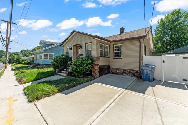 3 Minnisink Avenue, Sayreville, NJ 08872
