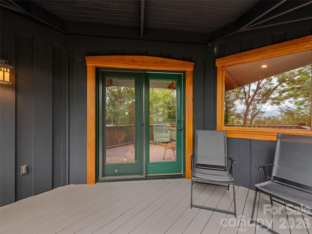 145 Hiaway Trail, Clyde, NC 28721