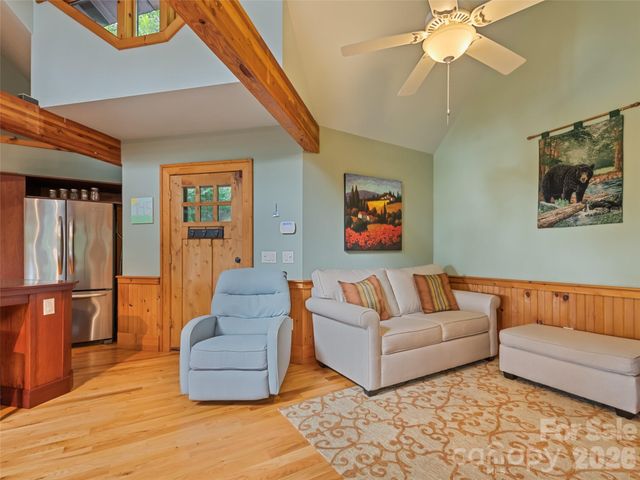 145 Hiaway Trail, Clyde, NC 28721
