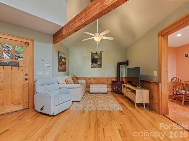 145 Hiaway Trail, Clyde, NC 28721