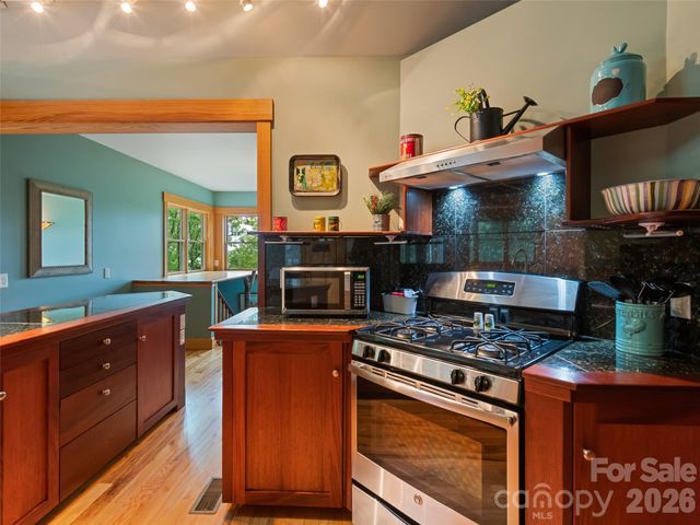 145 Hiaway Trail, Clyde, NC 28721