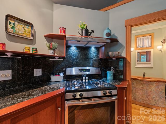 145 Hiaway Trail, Clyde, NC 28721