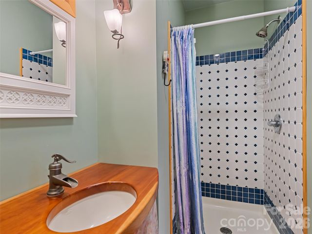 145 Hiaway Trail, Clyde, NC 28721