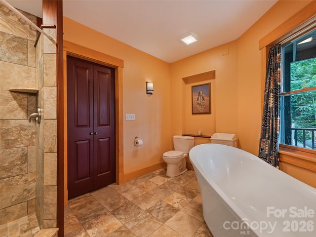 145 Hiaway Trail, Clyde, NC 28721