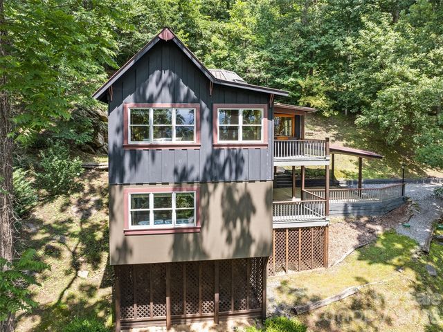 145 Hiaway Trail, Clyde, NC 28721