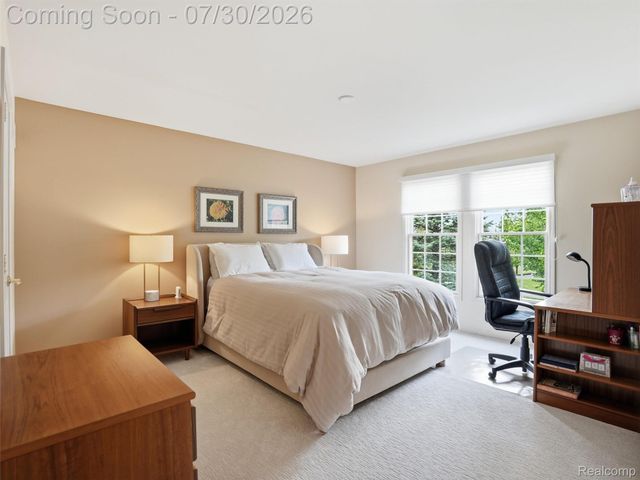 7025 Yorkshire Court, West Bloomfield Charter Township, MI 48322