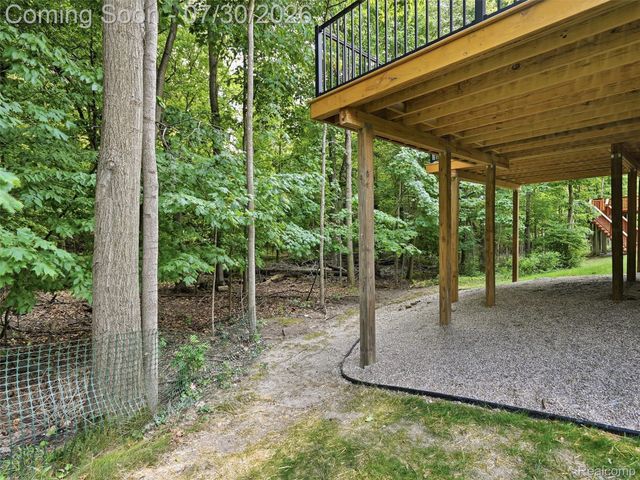7025 Yorkshire Court, West Bloomfield Charter Township, MI 48322
