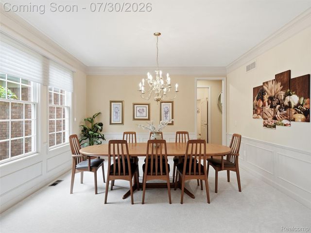 7025 Yorkshire Court, West Bloomfield Charter Township, MI 48322