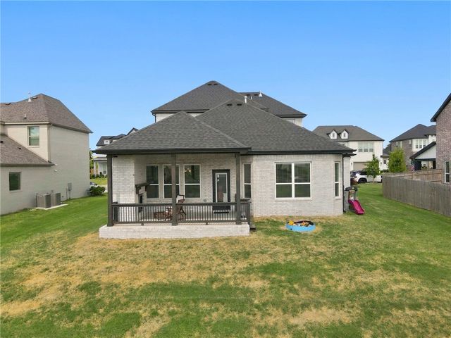 1419 Spring Water Way, Cave Springs, AR 72718