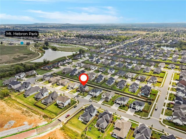 1419 Spring Water Way, Cave Springs, AR 72718