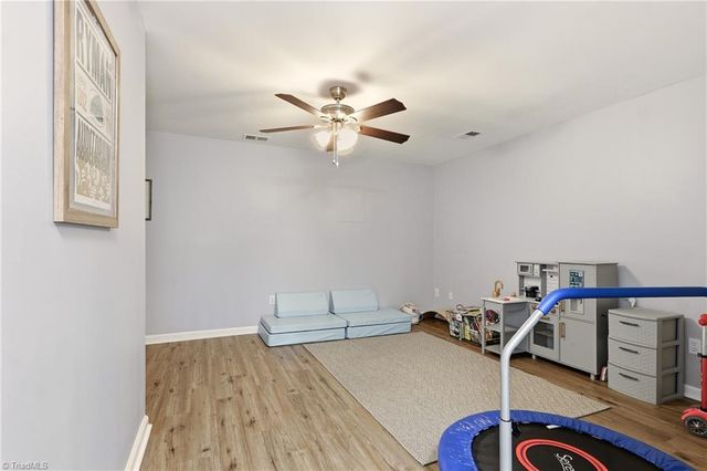 3743 Winborne Lane, Greensboro, NC 27410