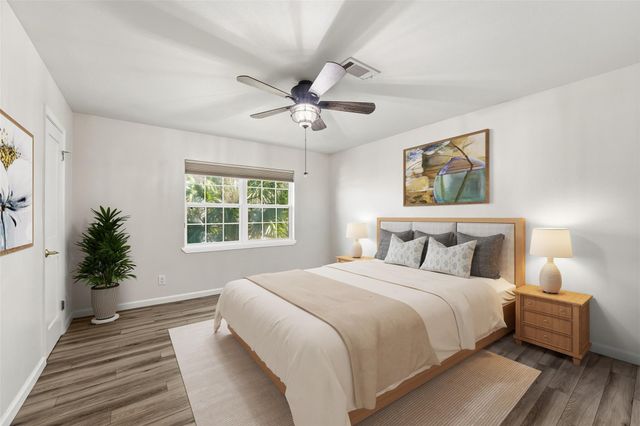 4408 Pelican Way, Jamaica Beach, TX 77554