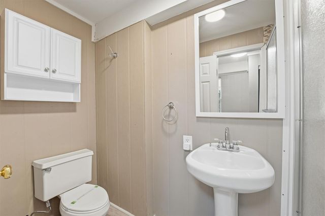 4408 Pelican Way, Jamaica Beach, TX 77554