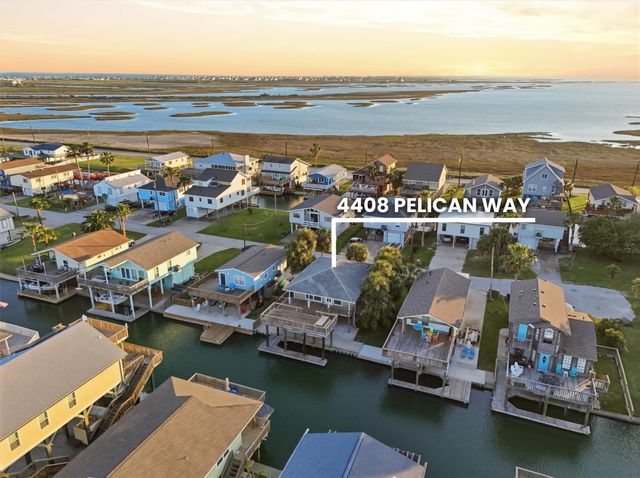 4408 Pelican Way, Jamaica Beach, TX 77554