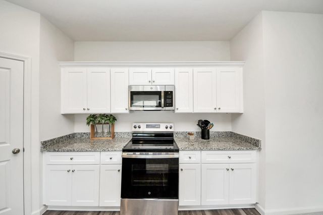 25360 Stoneham Creek Drive, Magnolia, TX 77355