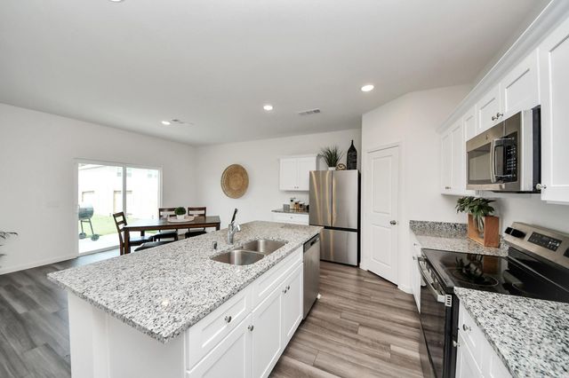 25360 Stoneham Creek Drive, Magnolia, TX 77355