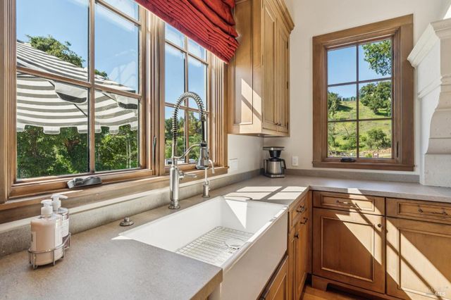 1044 Deer Park Rd, Deer Park, CA 94576