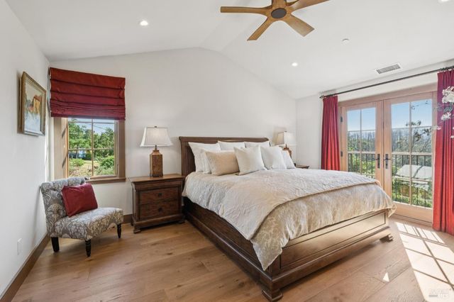 1044 Deer Park Rd, Deer Park, CA 94576