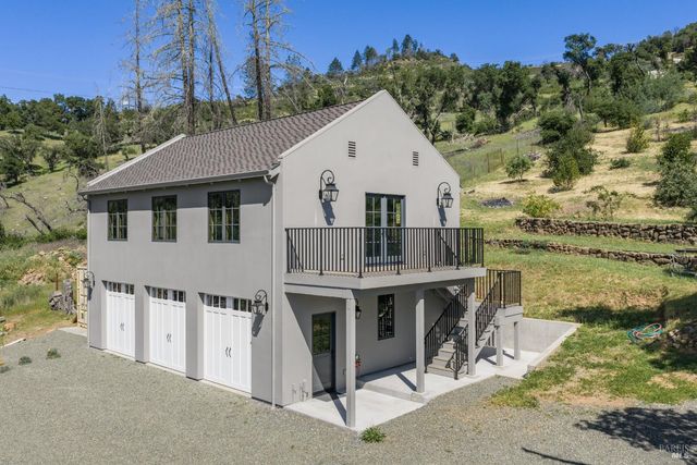 1044 Deer Park Rd, Deer Park, CA 94576