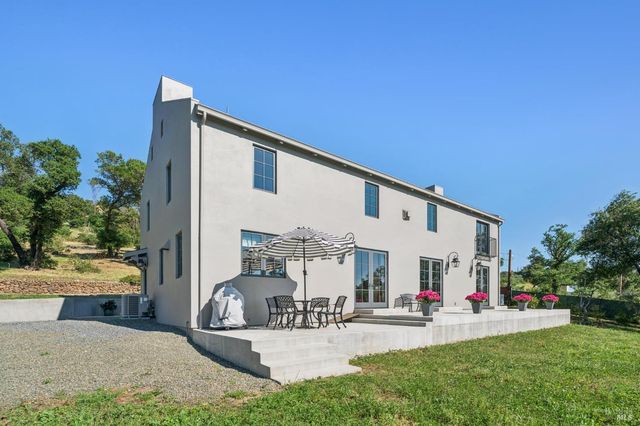 1044 Deer Park Rd, Deer Park, CA 94576