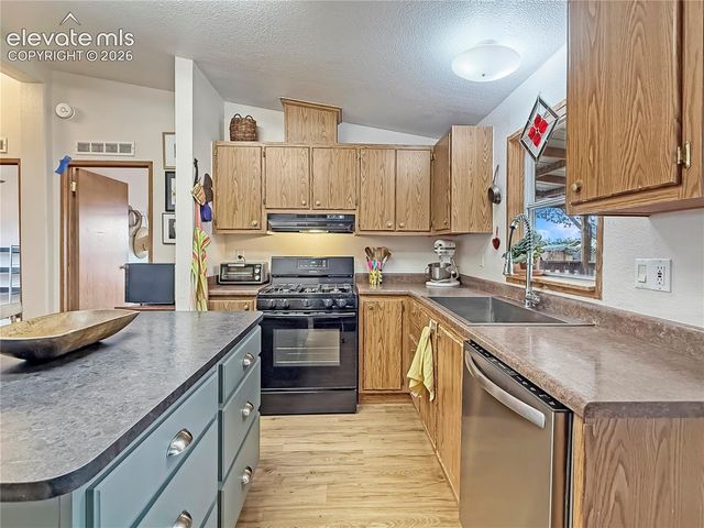 2620 Lowell Avenue, Pueblo, CO 81003