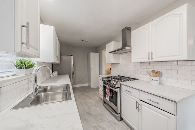 808 Intervale Drive, Garland, TX 75043