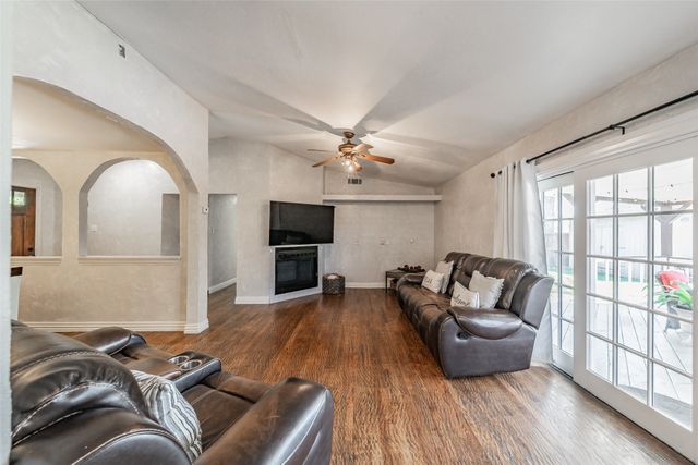 808 Intervale Drive, Garland, TX 75043