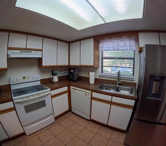 400 18th Street D, Vero Beach, FL 32960